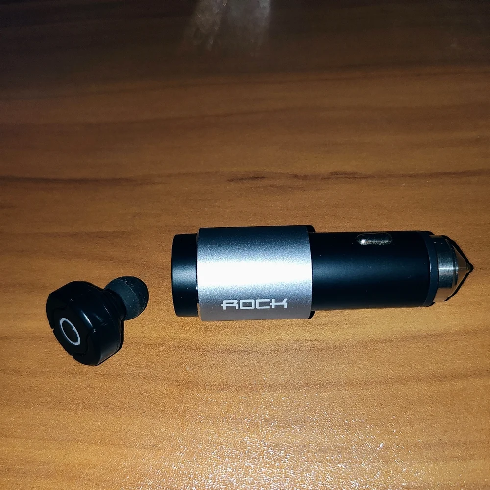 Portable Bluetooth Earphone - Picture 3 of 5